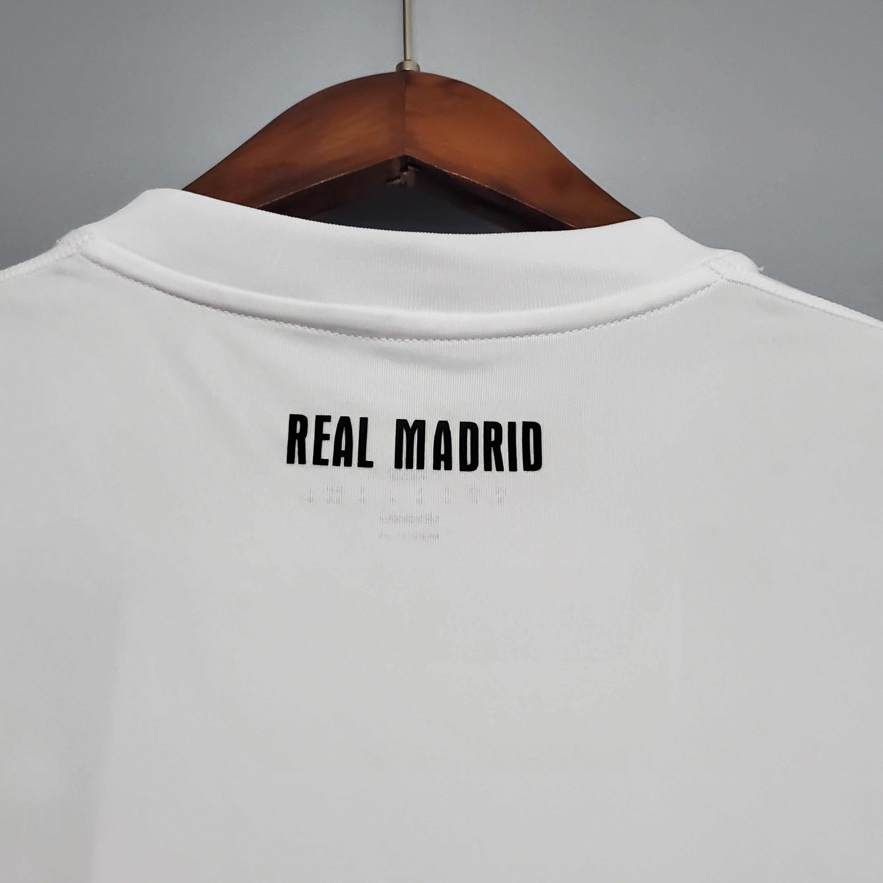 Vintage Real Madrid 2010-11 Home Jersey