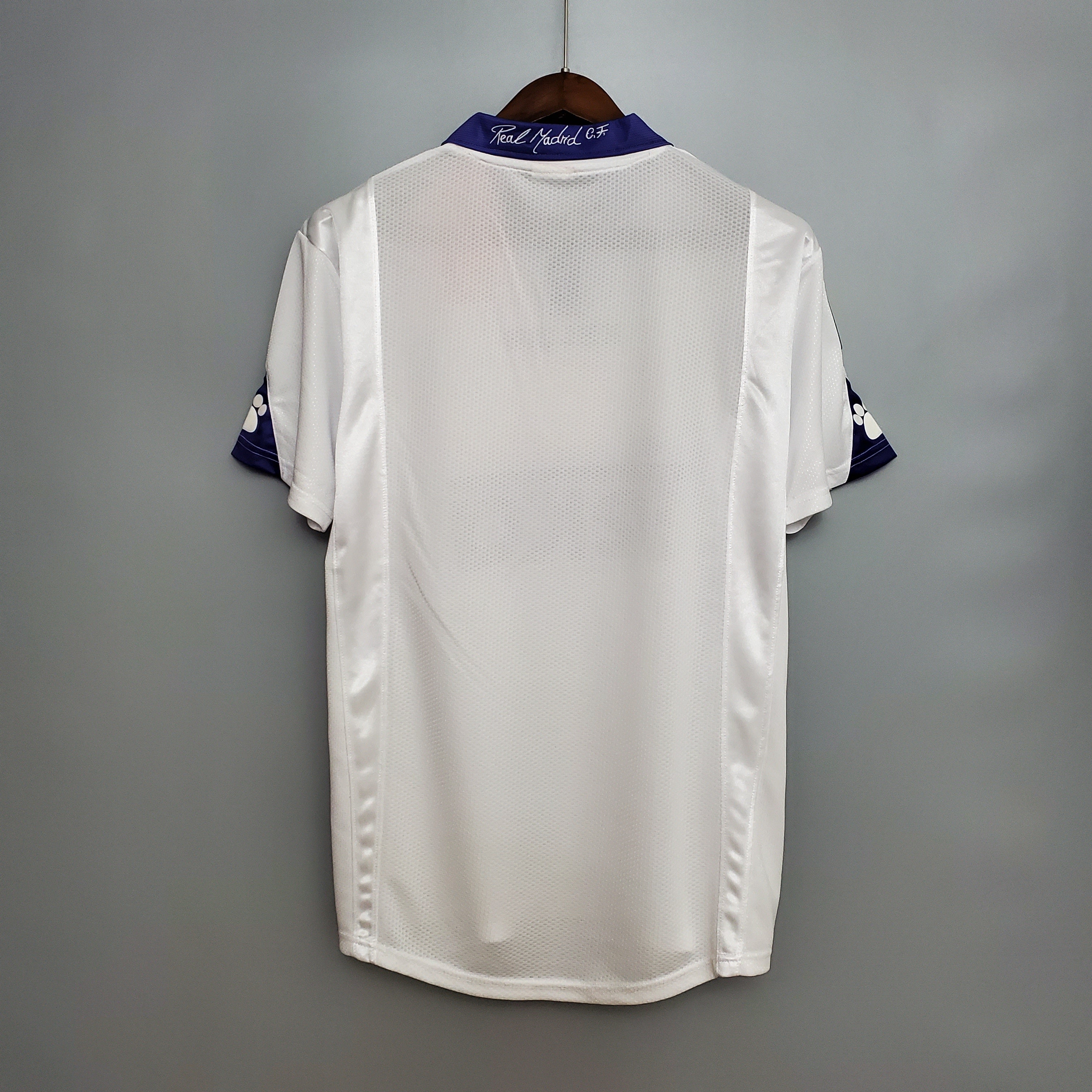 Maillot rétro Real Madrid 1997-98 domicile