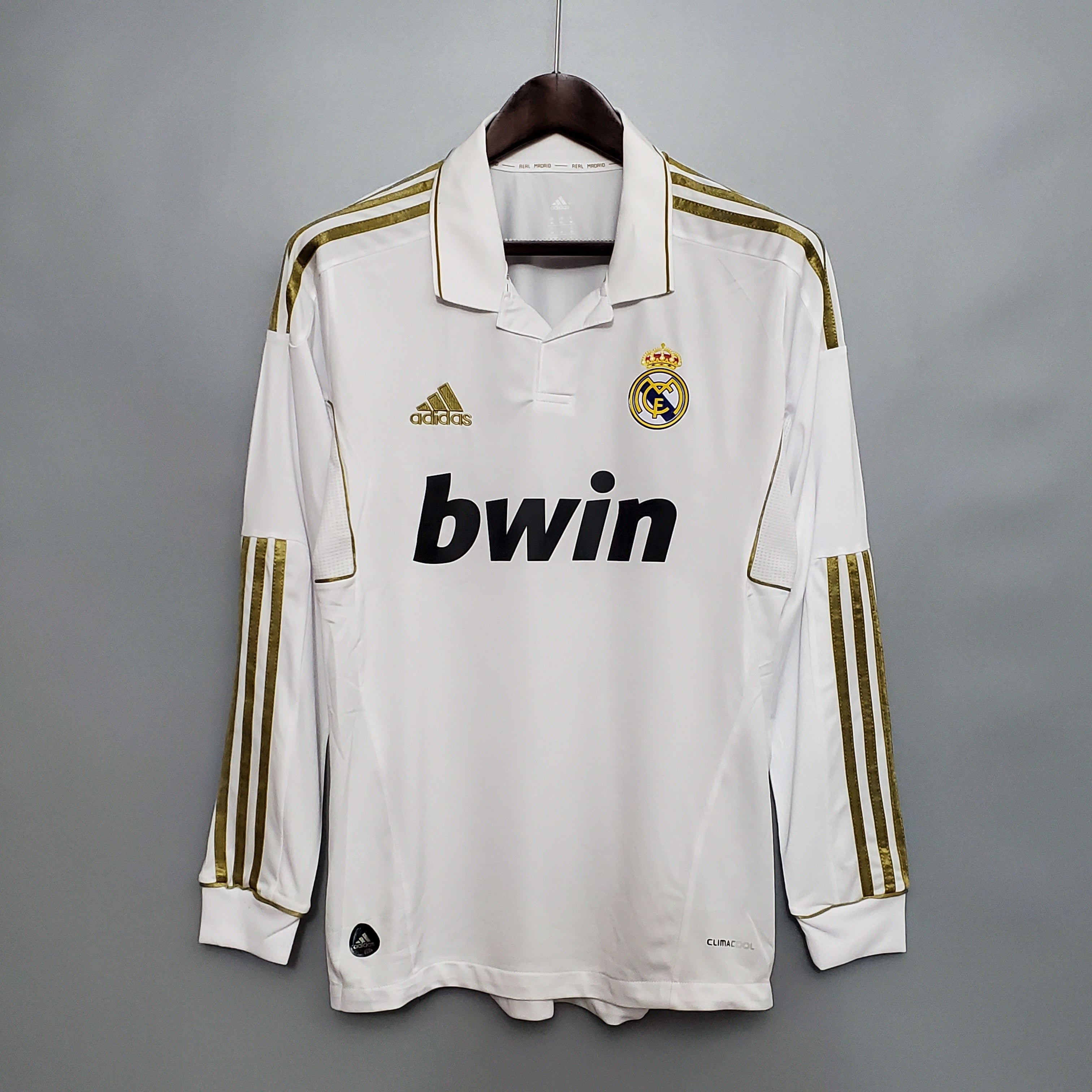 Vintage Real Madrid 2011-12 Long-Sleeved Home Jersey