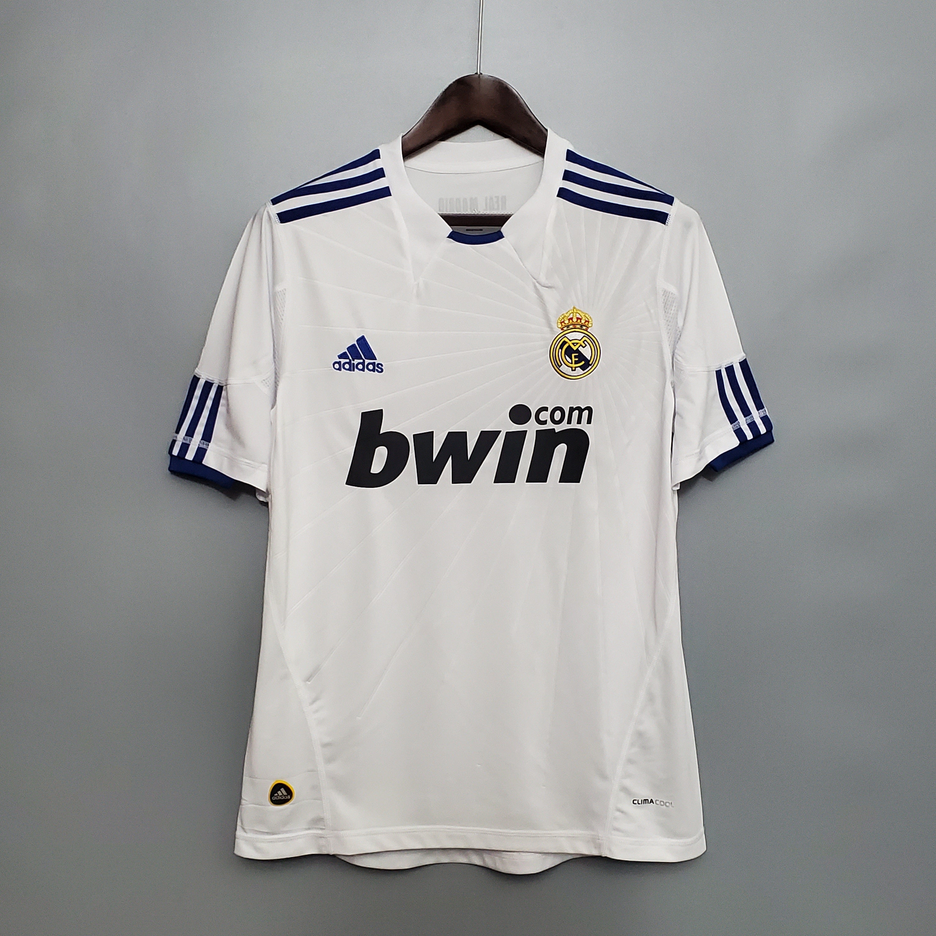 Vintage Real Madrid 2010-11 Home Jersey