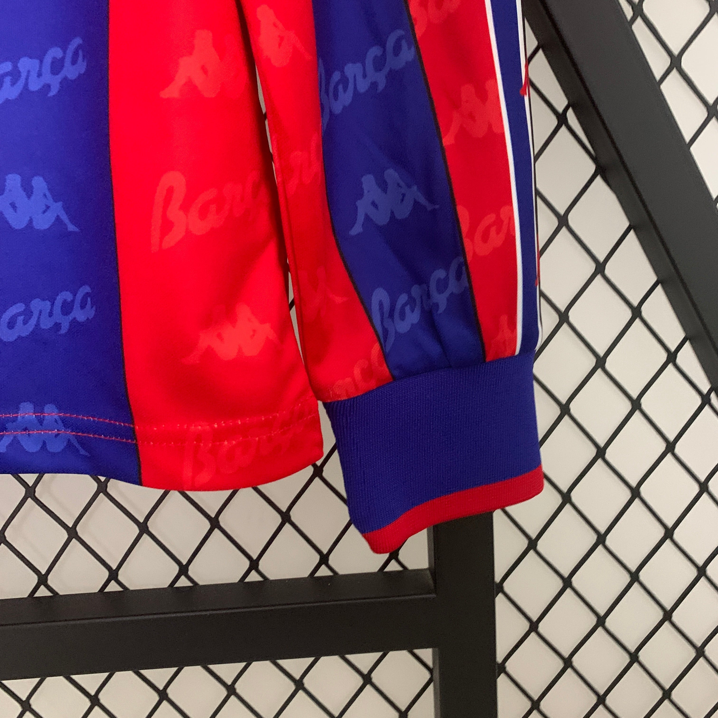 Maillot rétro domicile Barcelone 1996-1997 (manches longues)