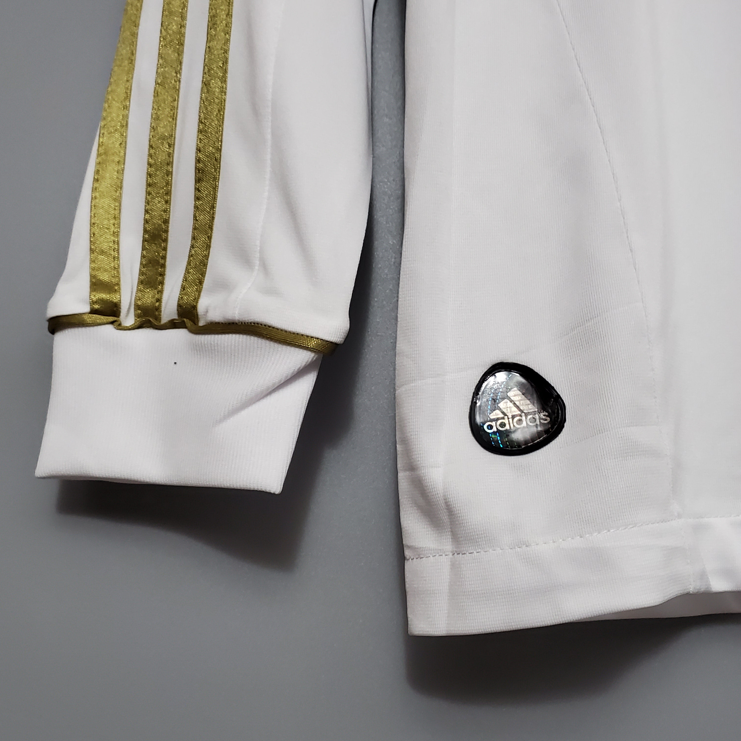 Vintage Real Madrid 2011-12 Long-Sleeved Home Jersey
