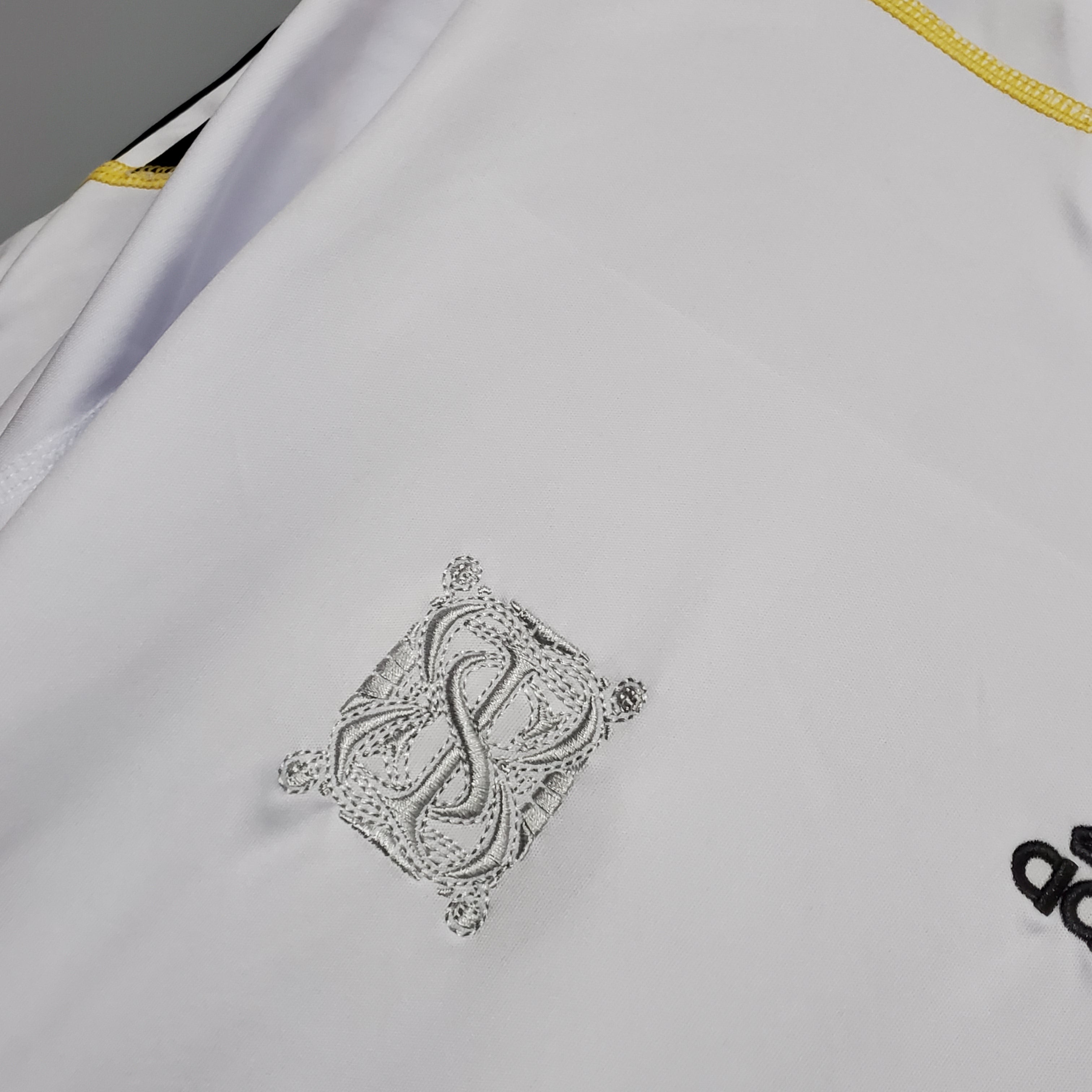 Maillot domicile vintage du Real Madrid 2009-10