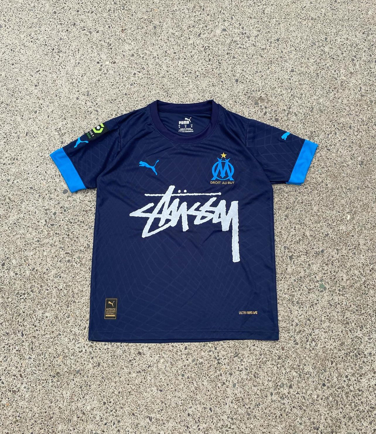 VERSION LIMITÉE MARSEILLE x STUSSY