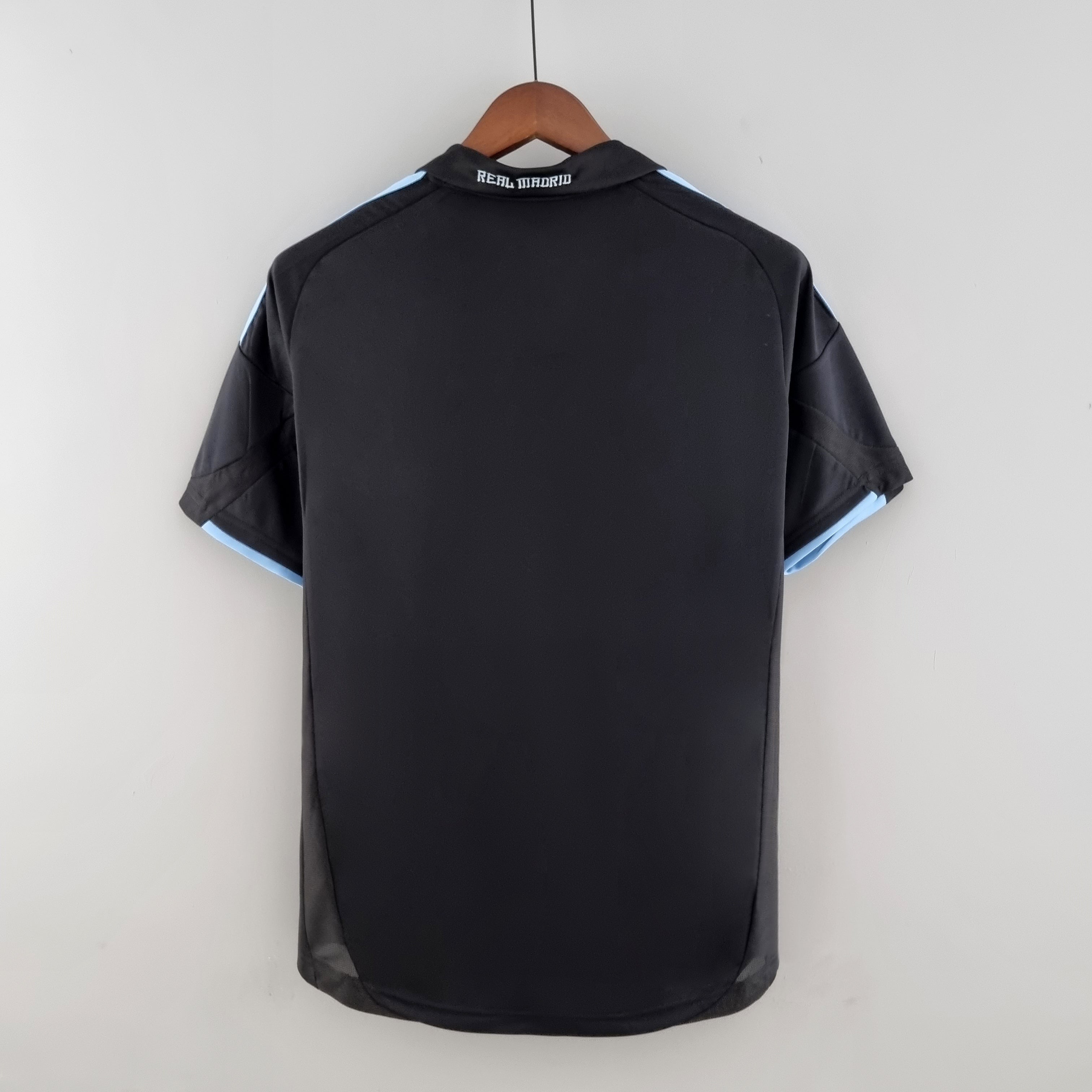 Vintage Real Madrid 2009-10 Away Jersey