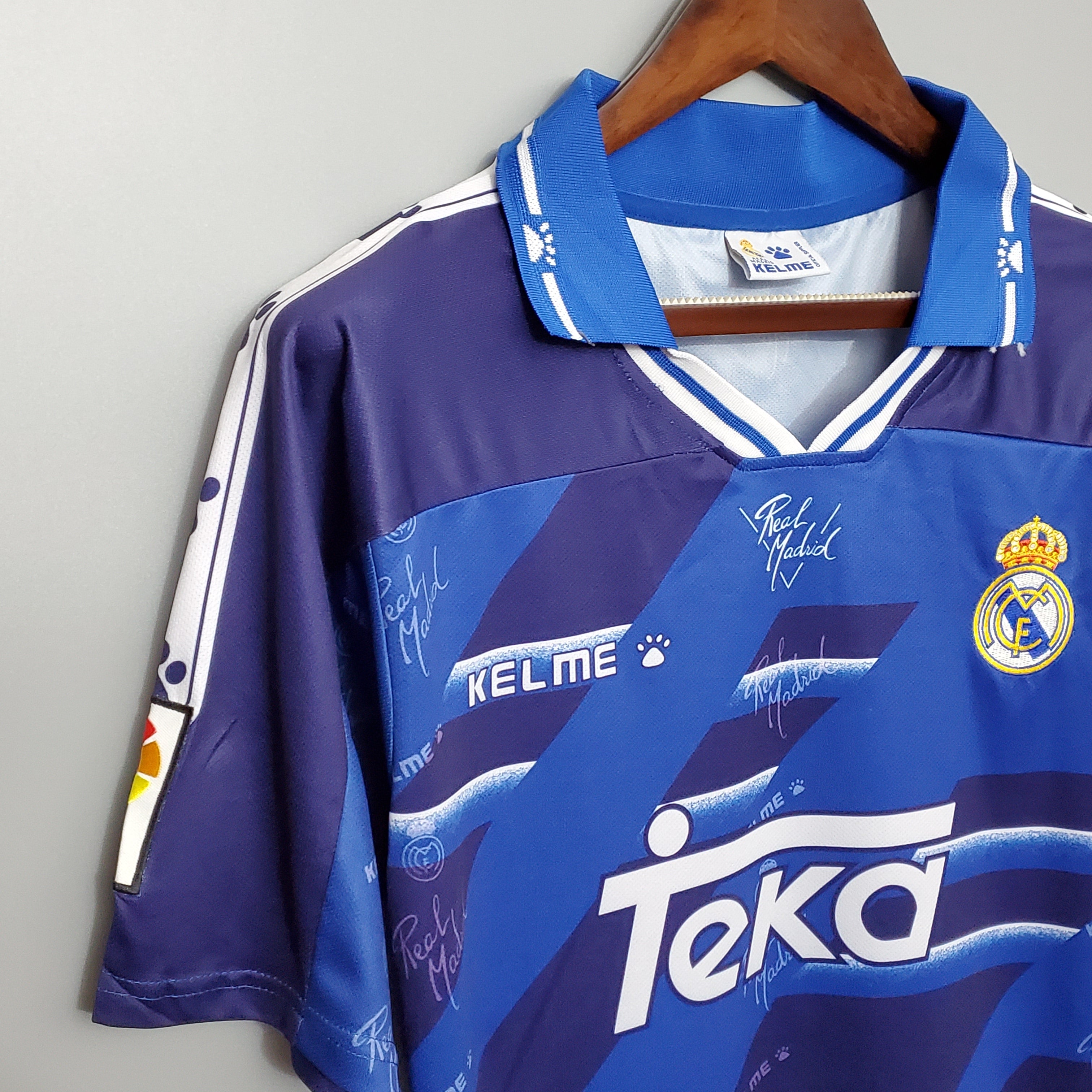 Vintage Real Madrid 1995-96 Uittenue