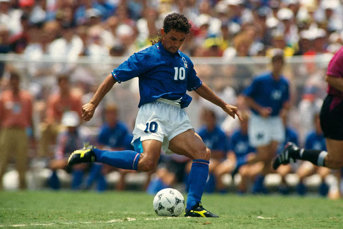 10 Retro Kits That Defined the 90s