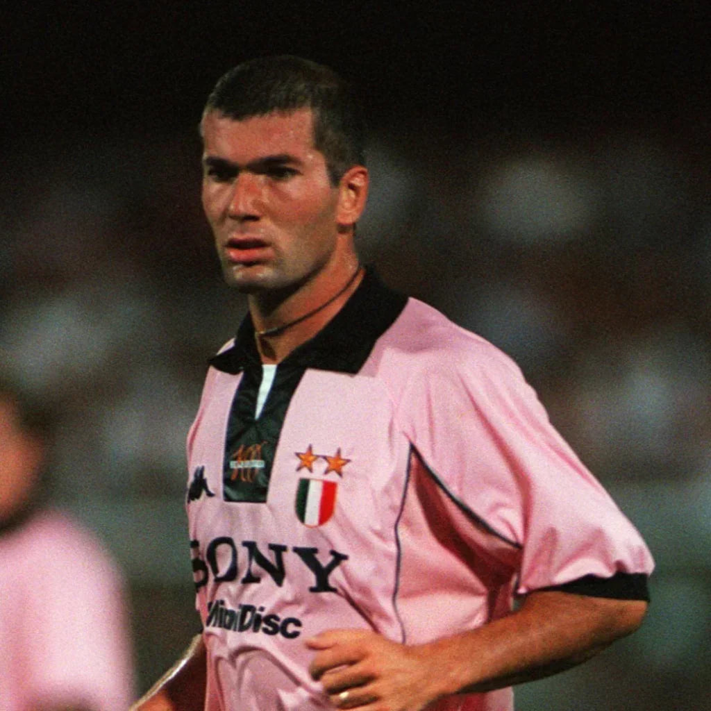 Juventus 1997 Centenary Kit – The Bold Pink Jersey That Split Opinions