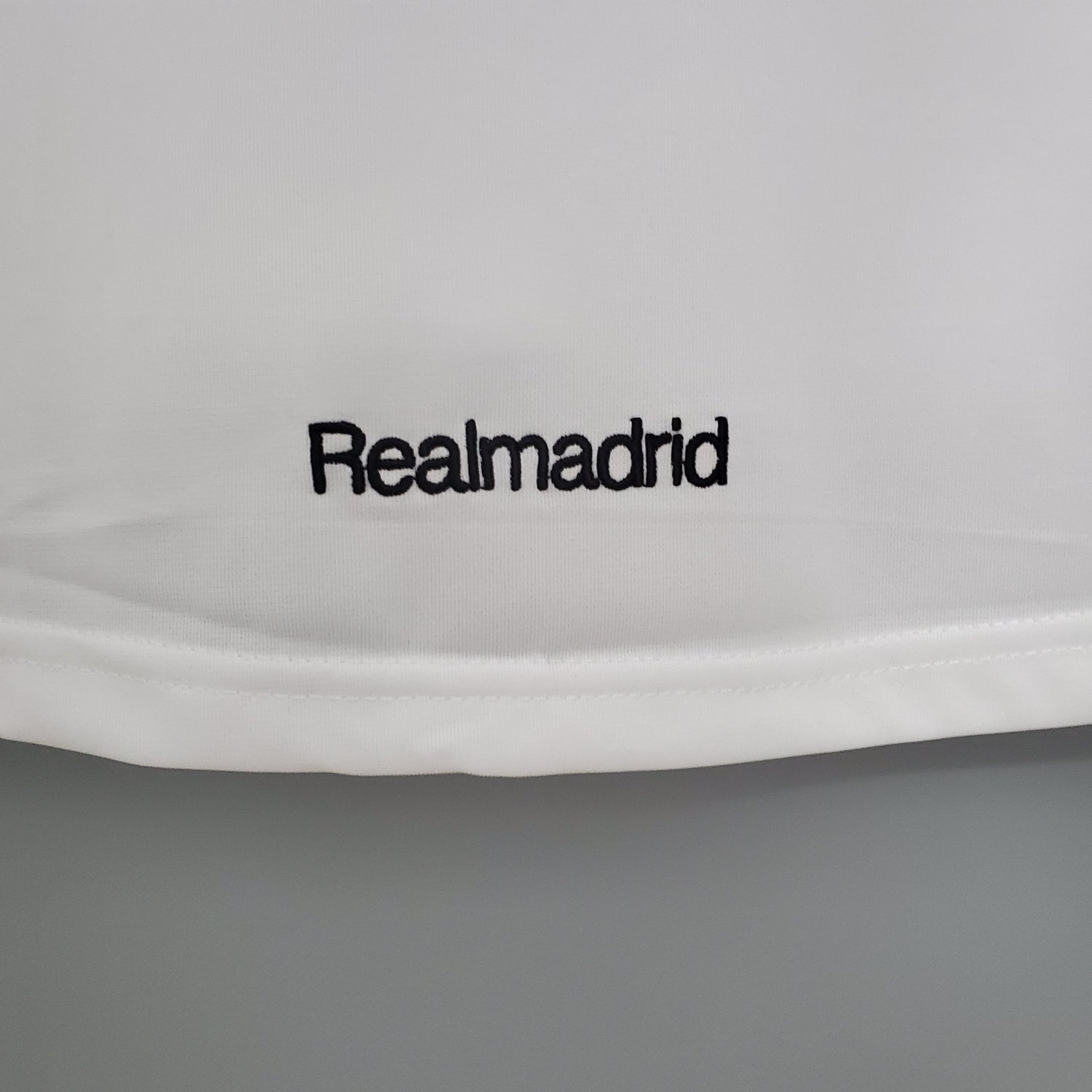 Maillot domicile vintage du Real Madrid 2005-06