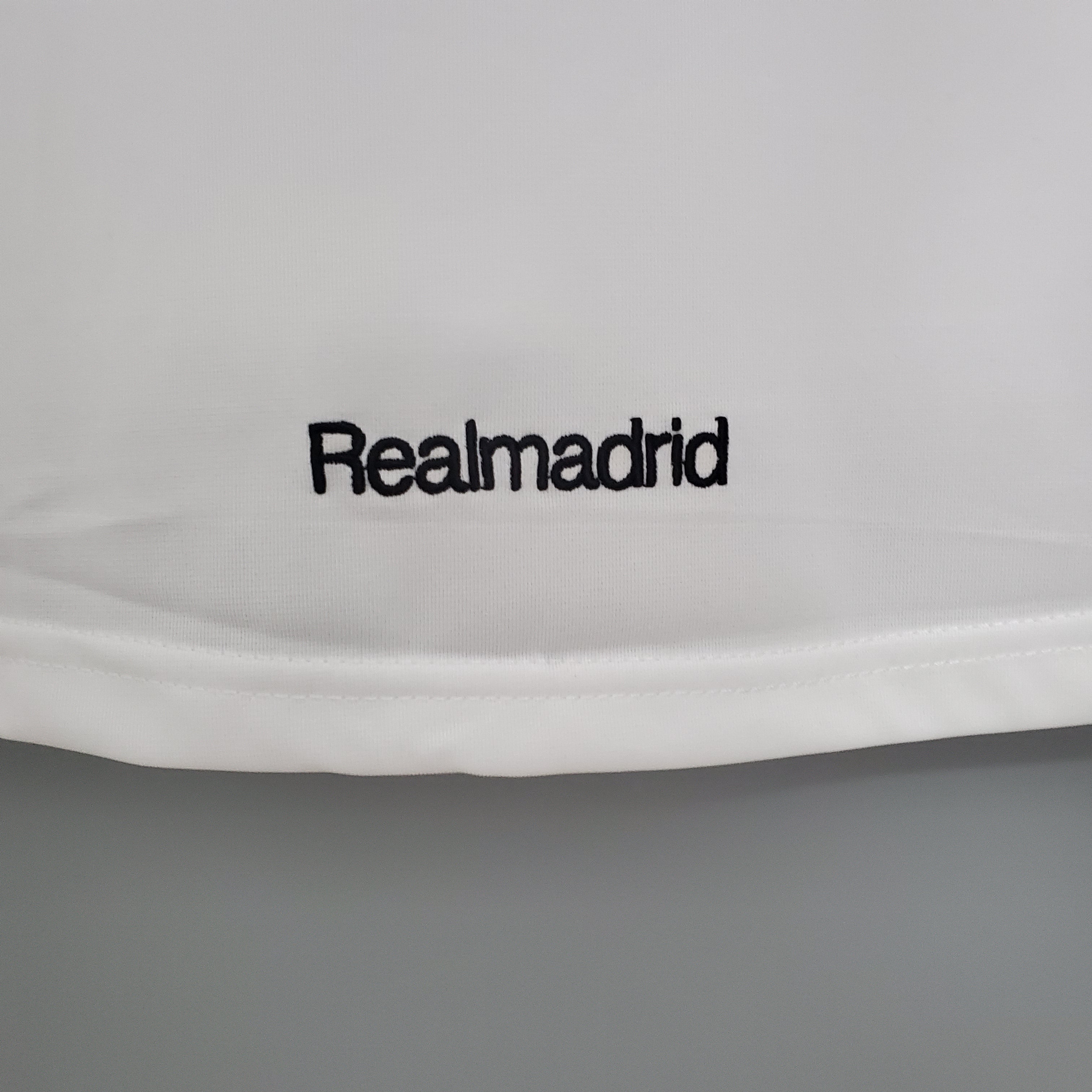 Maillot domicile vintage du Real Madrid 2005-06