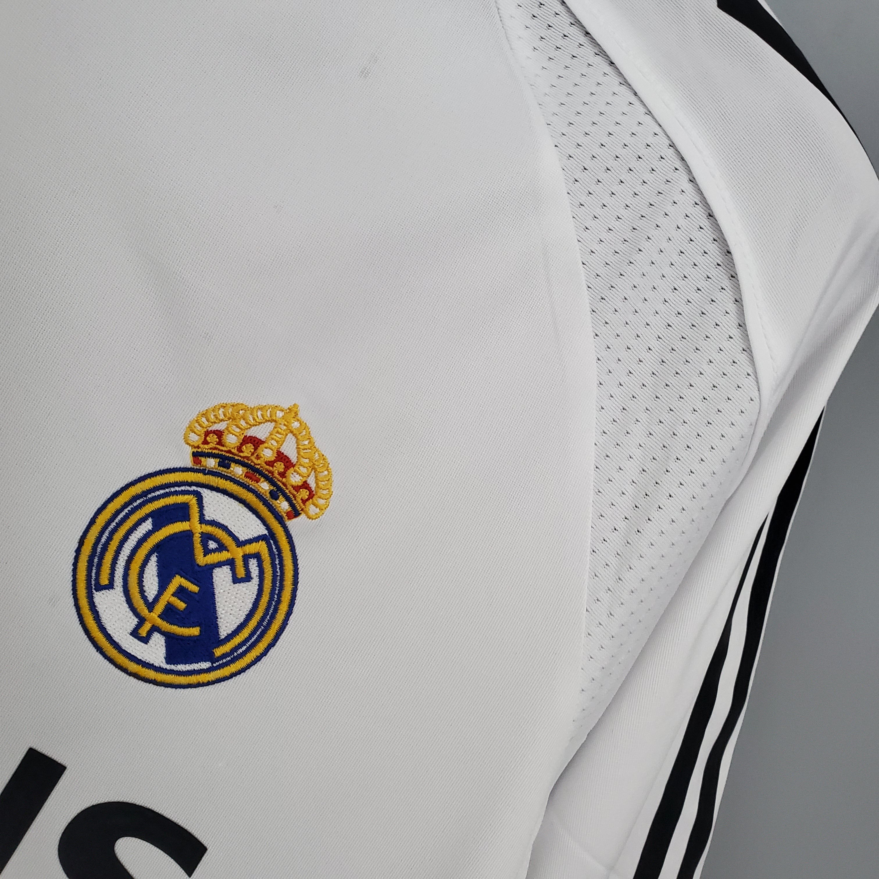 Maillot domicile vintage du Real Madrid 2005-06
