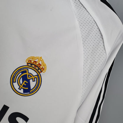 Maillot domicile vintage du Real Madrid 2005-06