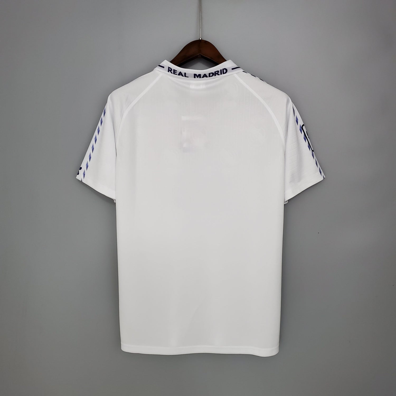 Maillot domicile vintage du Real Madrid 1996-97