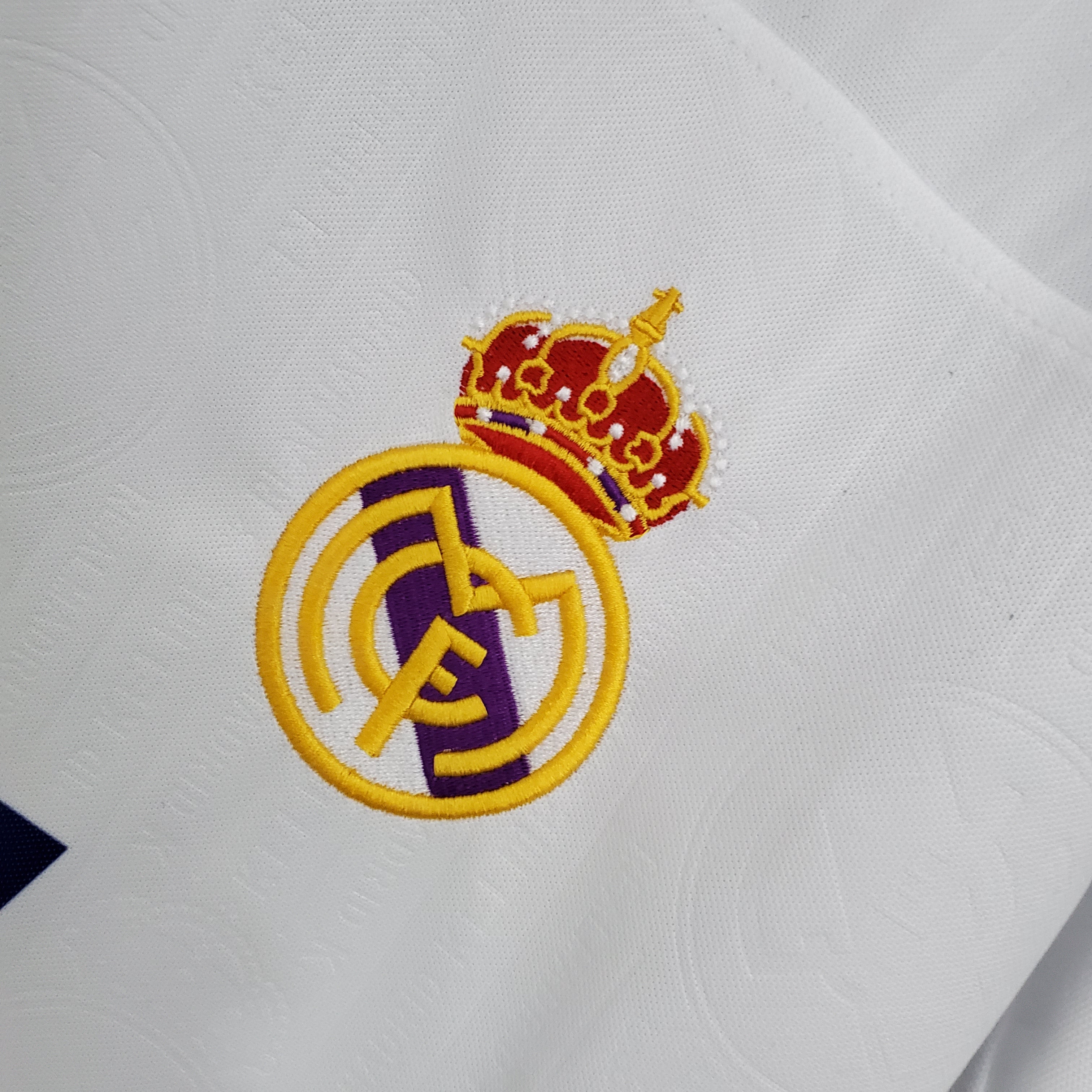 Maillot domicile vintage du Real Madrid 1996-97