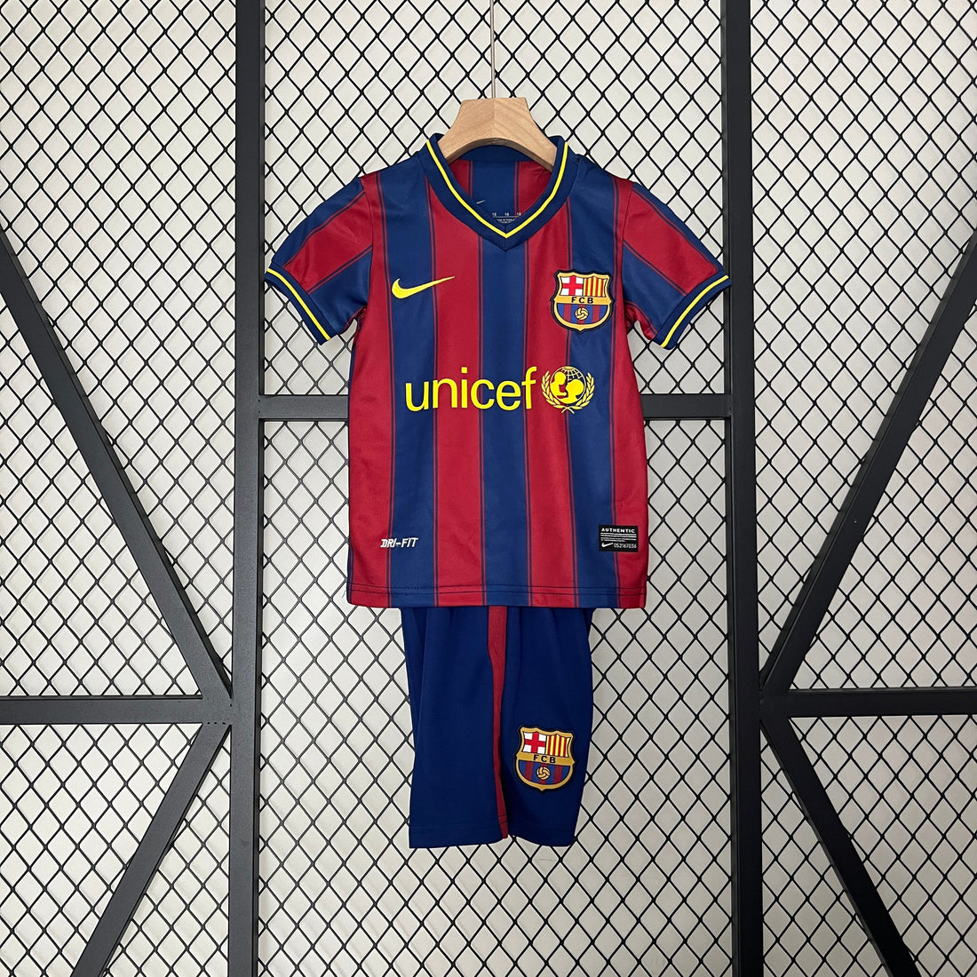 Maillot domicile vintage Barcelone 2009-2010 pour enfant
