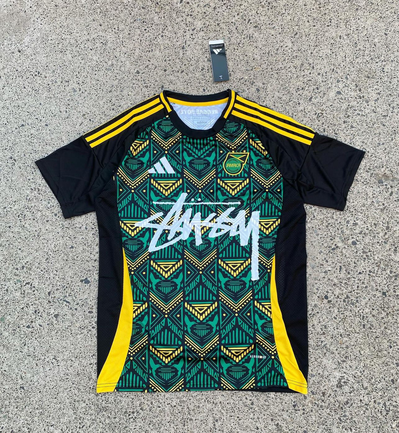 JAMAICA X STUSSY ÉDITION SPÉCIALE 2024/2025