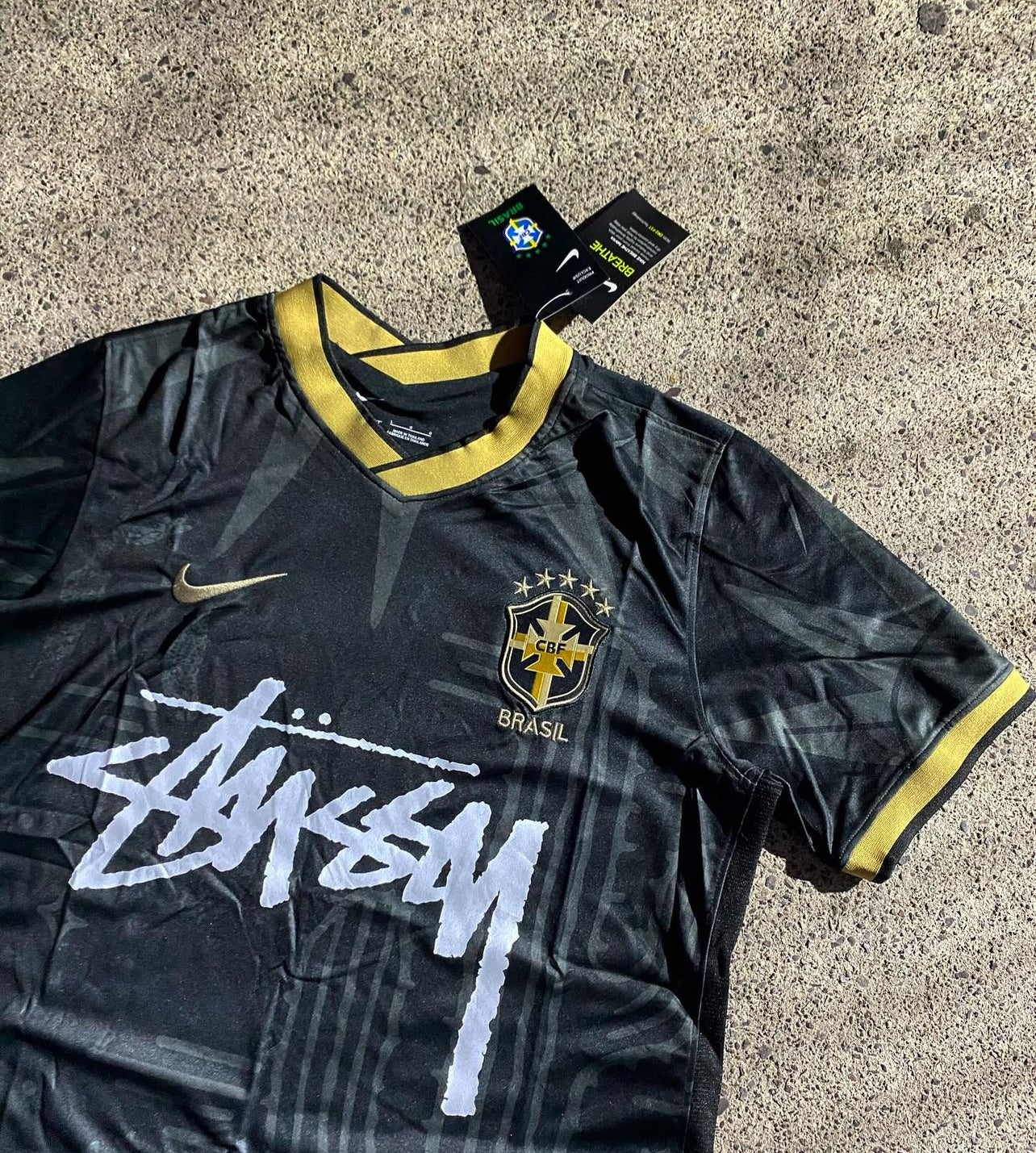 Kit conceptuel BRÉSIL X STUSSY