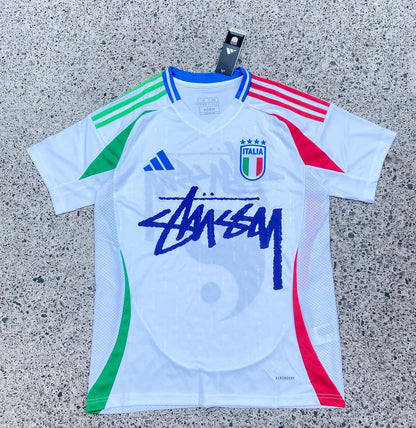 Italië X Stussy 24-25 | Voor- en achterkant print
