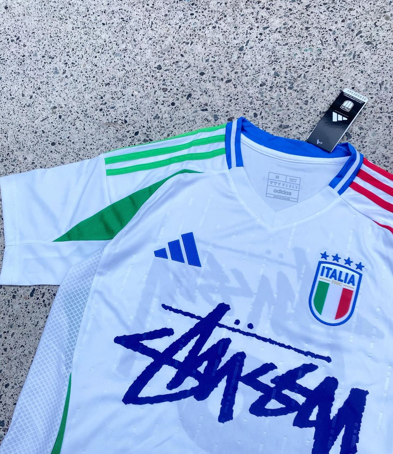 Italië X Stussy 24-25 | Voor- en achterkant print