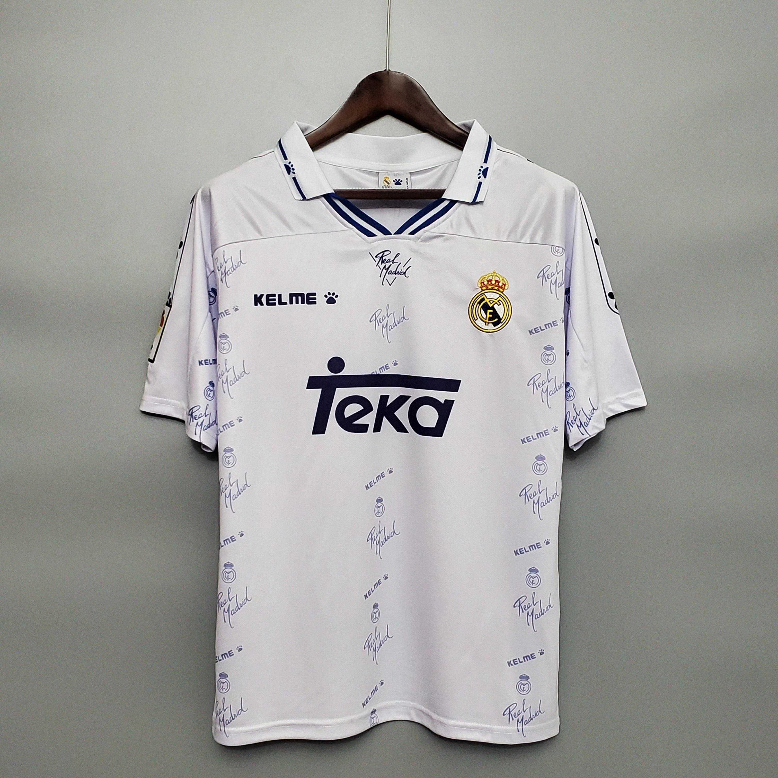 Maillot domicile vintage du Real Madrid 1995-96