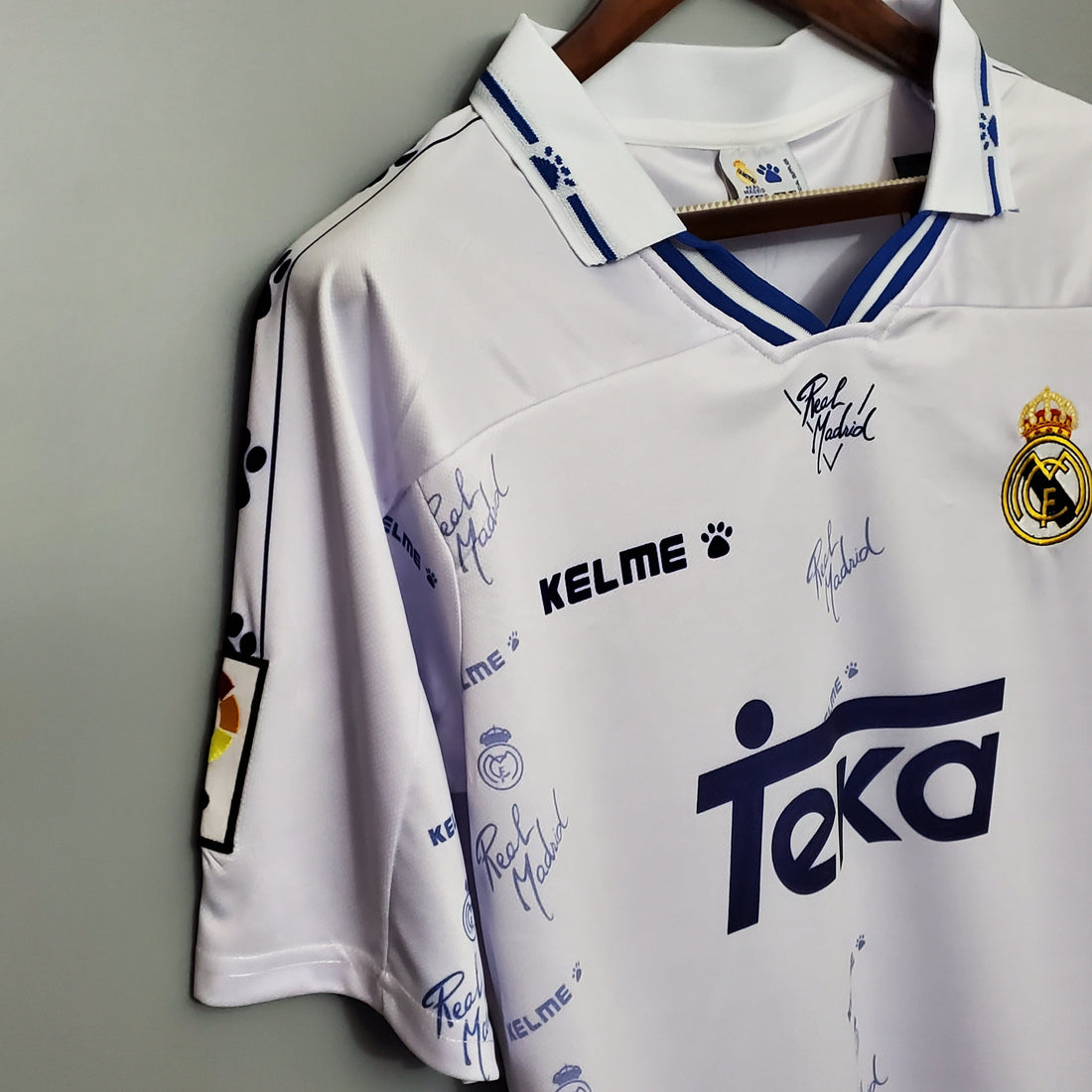 Maillot domicile vintage du Real Madrid 1995-96