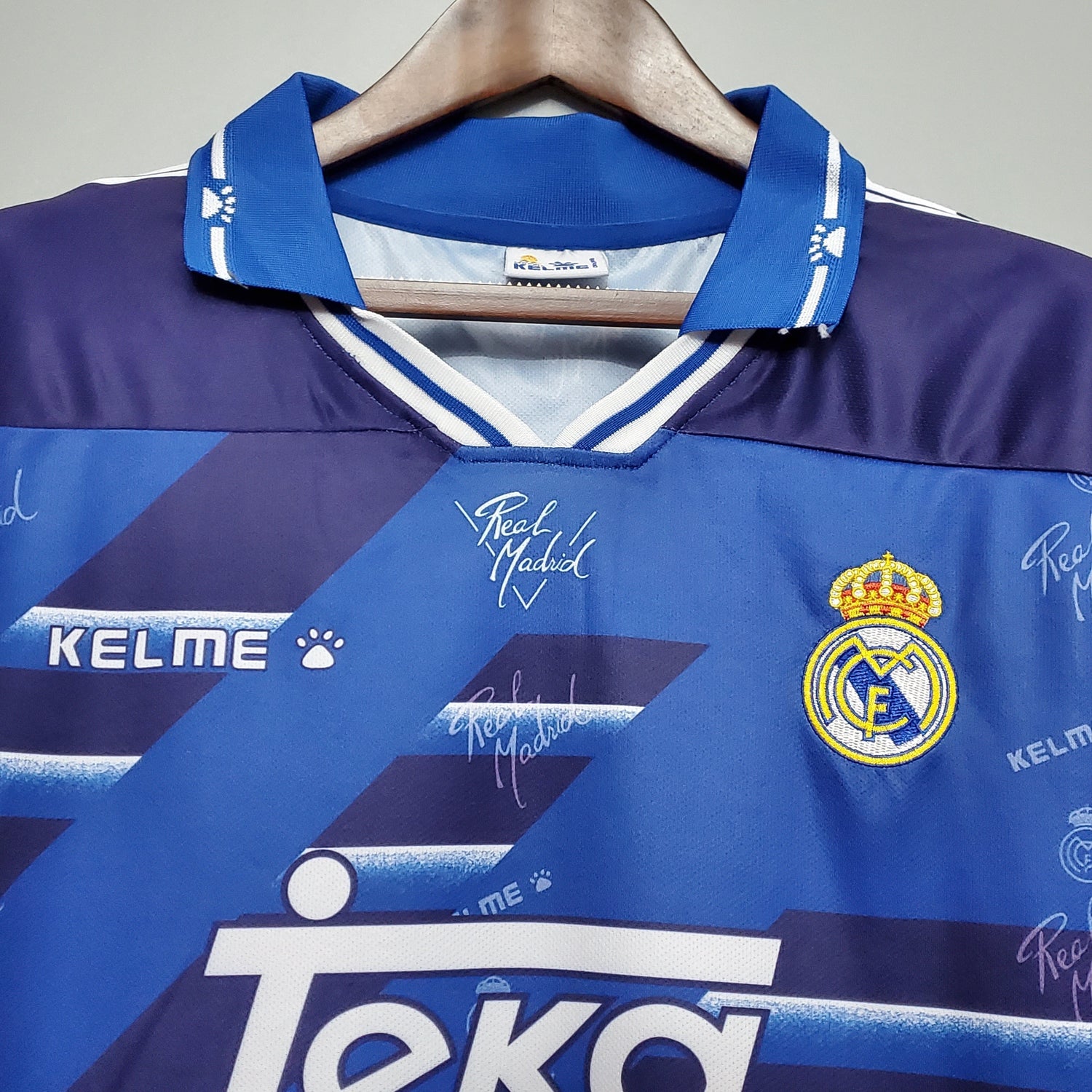 Vintage Real Madrid 1995-96 Uittenue