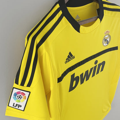 Vintage Real Madrid 2011-12 Goalkeeper Jersey